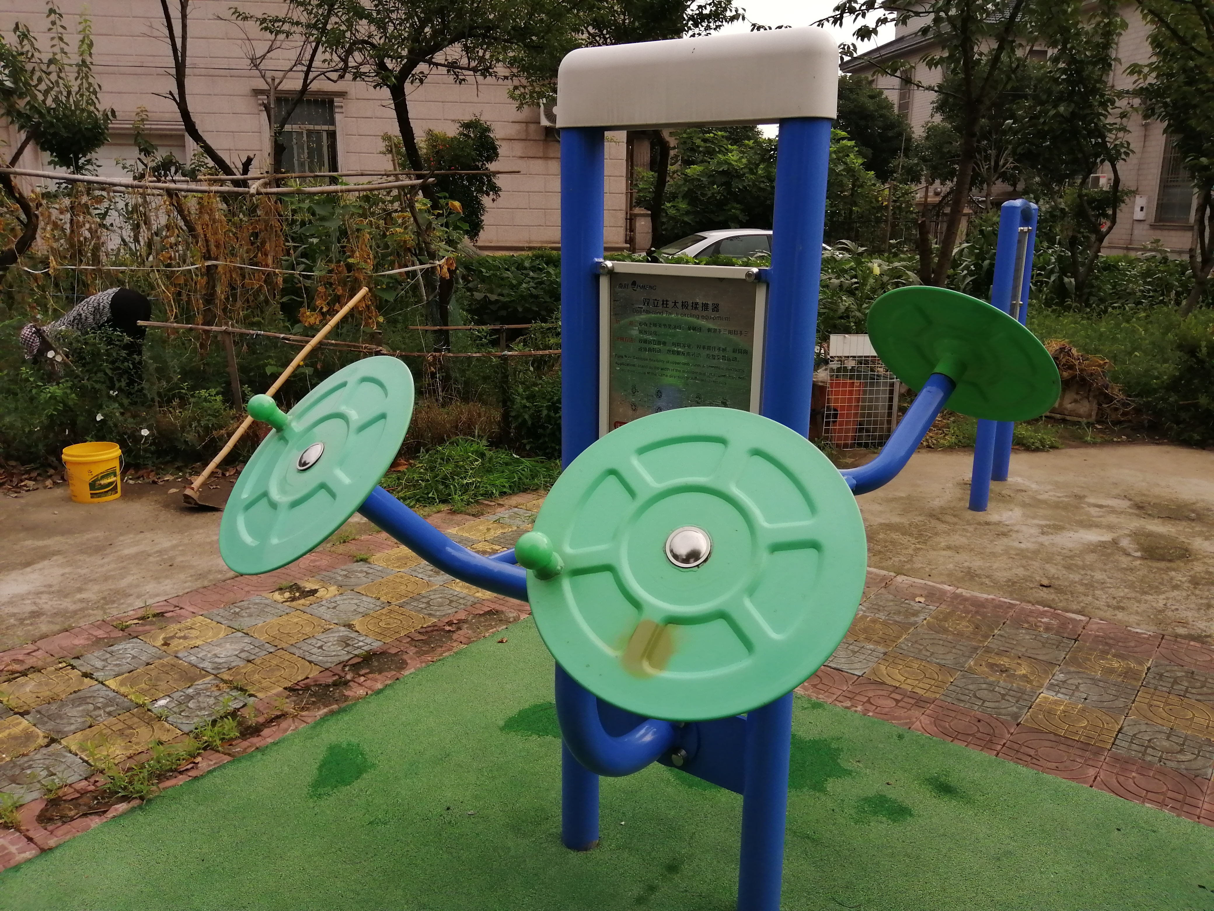 雙立柱太極揉推器