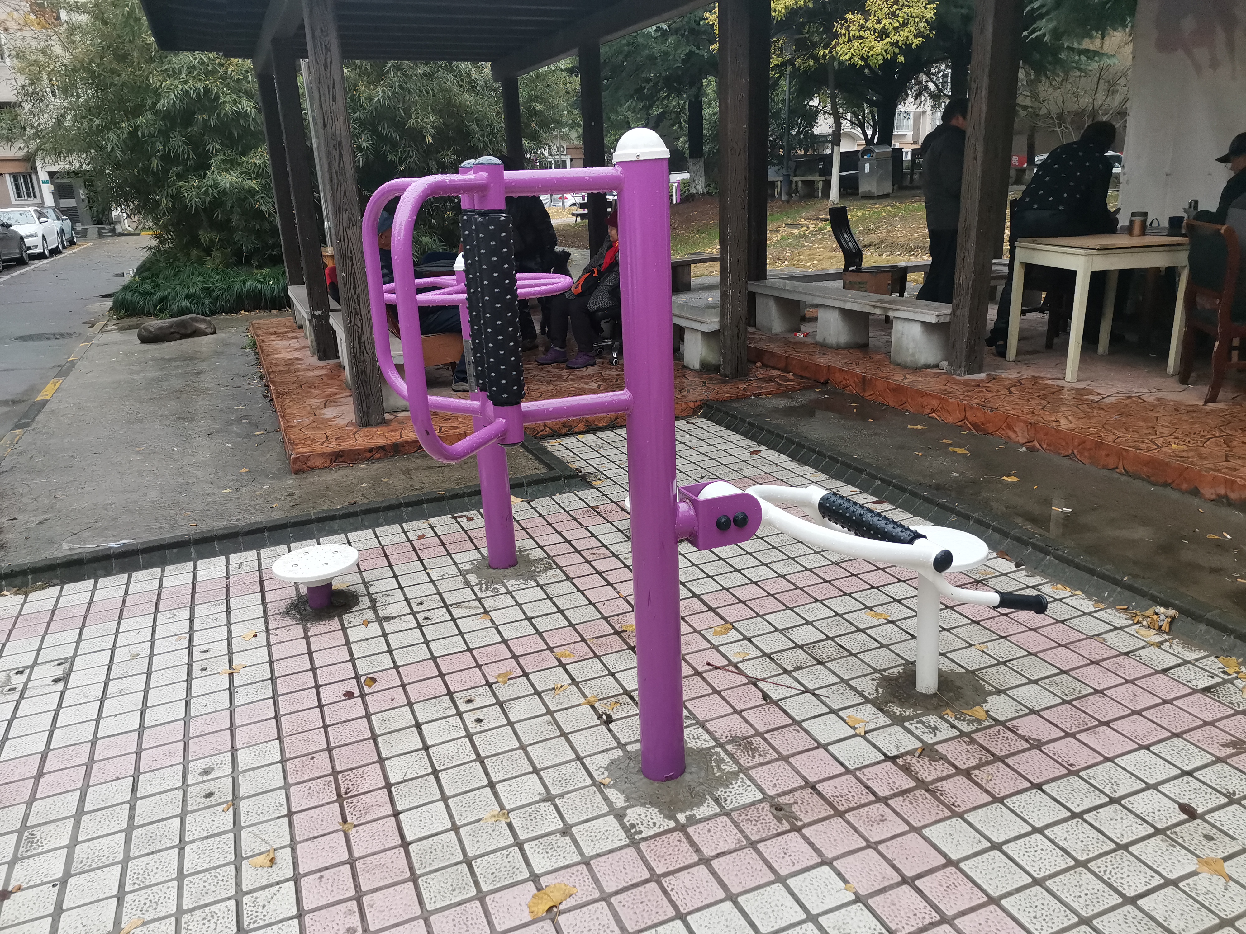 坐式腰背按摩器 坐式腰背按摩器