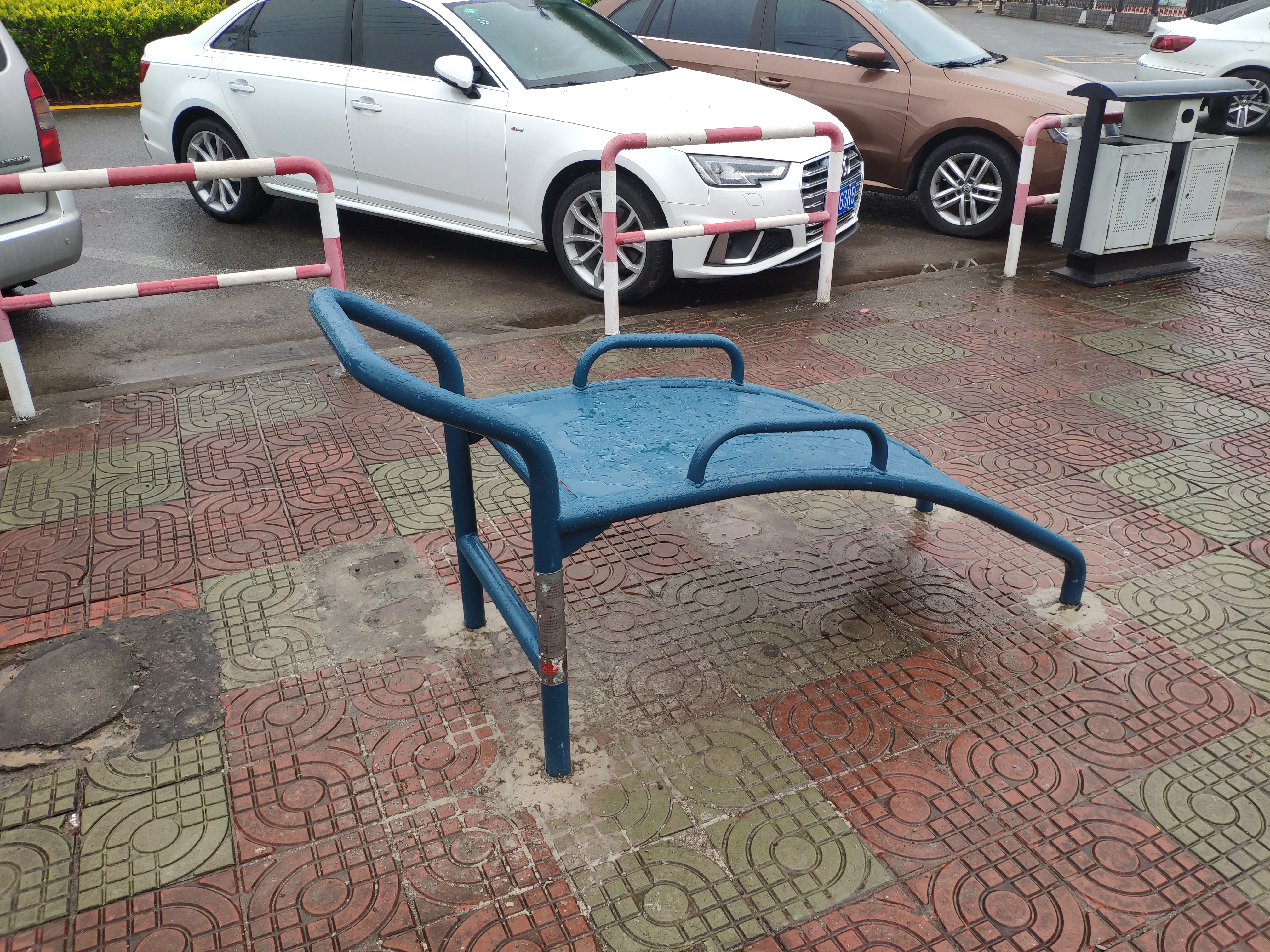 仰臥起坐板 仰臥起坐板