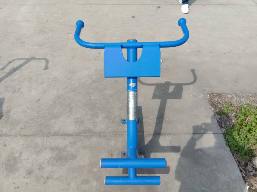 背肌訓(xùn)練器