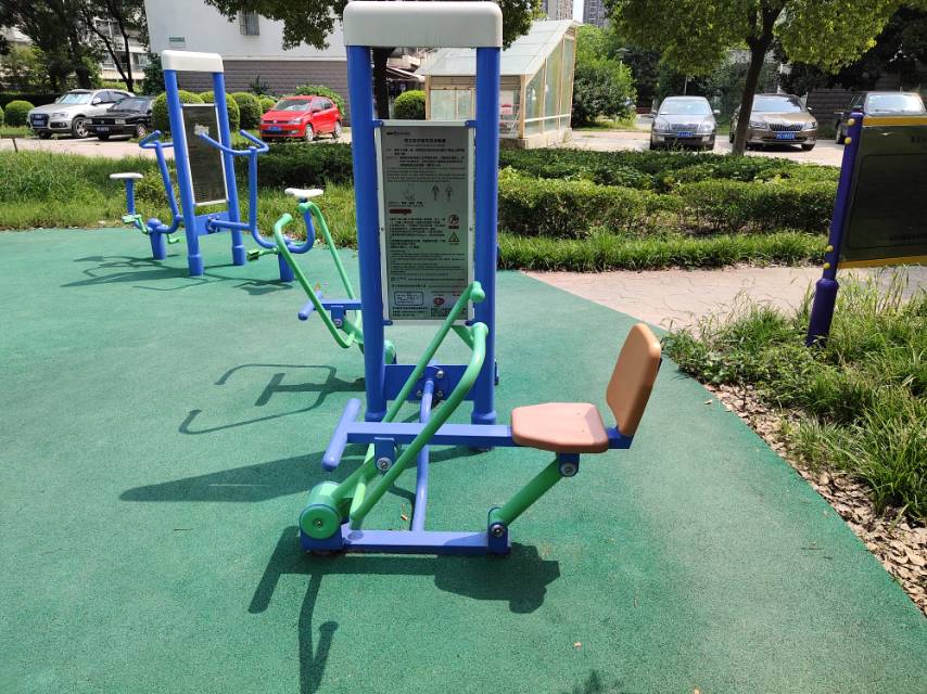 雙立柱平推平拉訓(xùn)練器