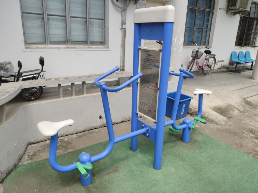 雙立柱健身車 雙立柱健身車