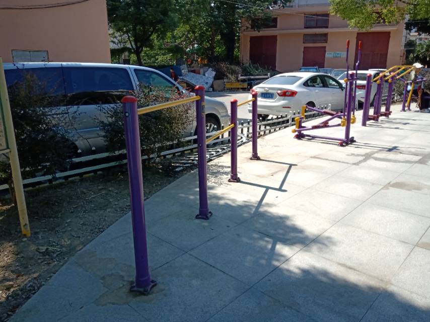 夢湖苑社區866弄健身點