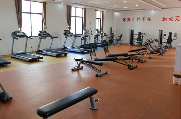 奉城鎮頭橋社區百姓健身房