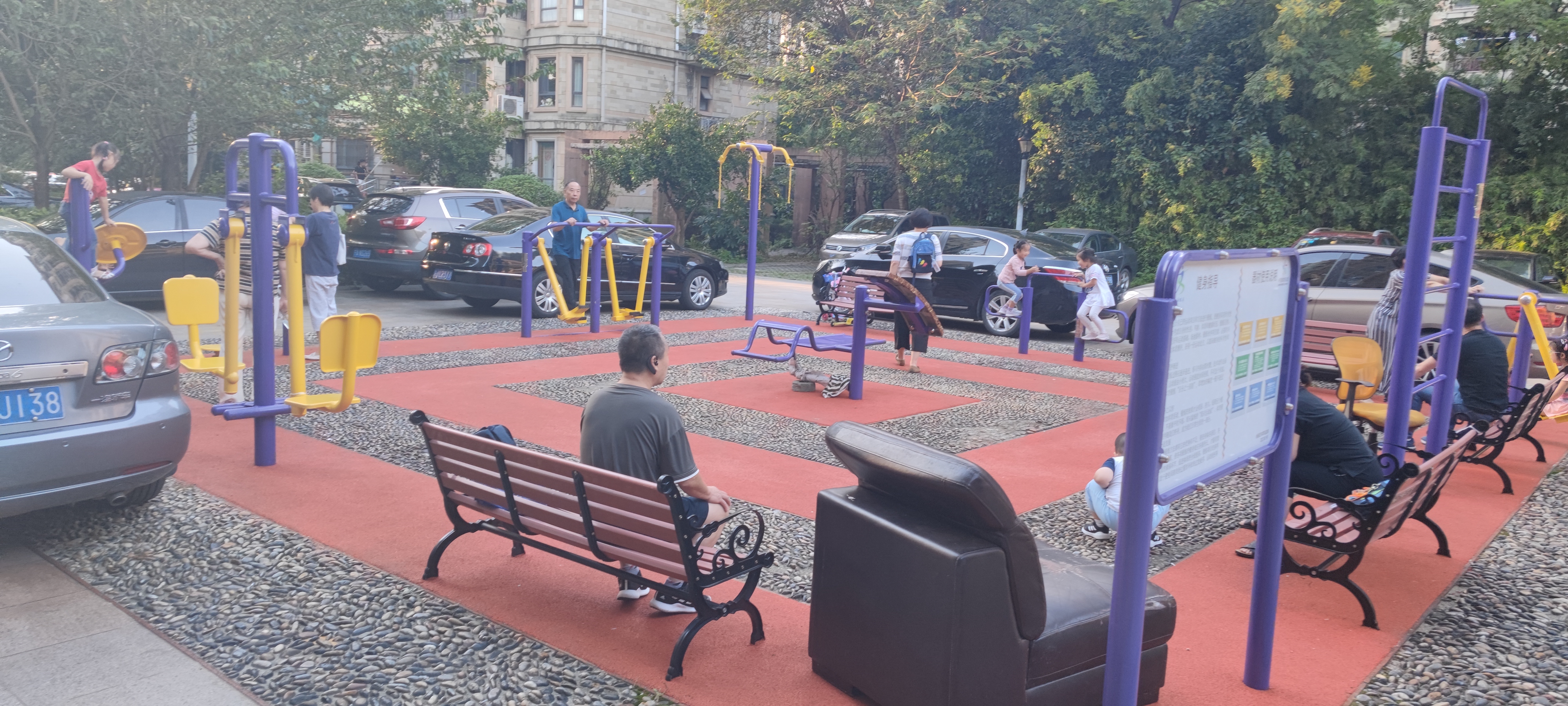 時代花園居委健身點A