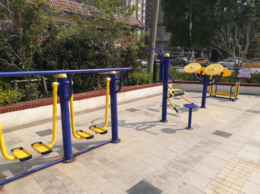 靜安區(qū)石門二路街道斯文里居委健身點（成都北路1037弄）