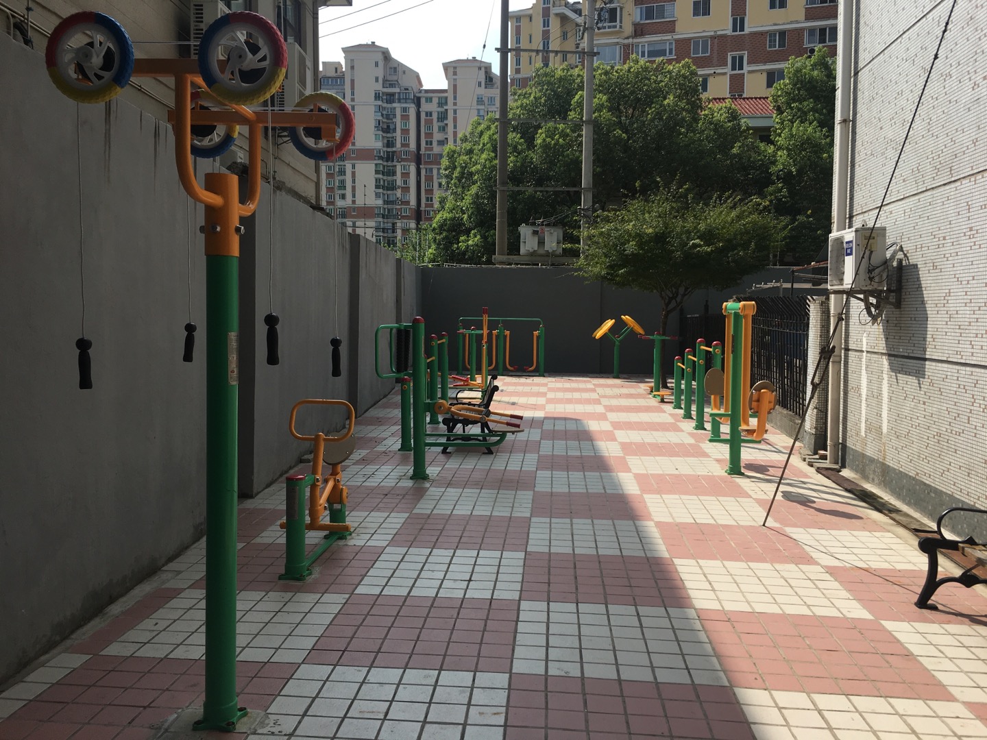 紅春居委紅春一公寓A健身點